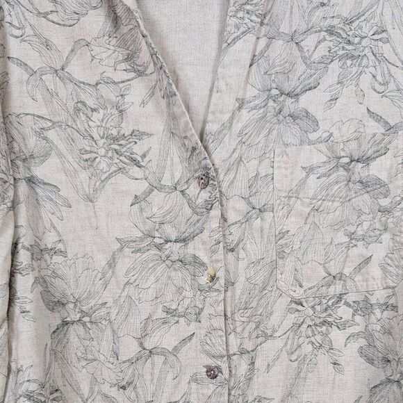 Johnny Was | Floral Sketch Button Down Shirt Size Small - Picture 4 of 10